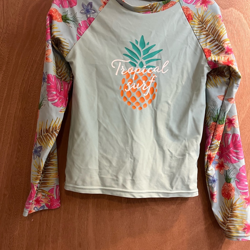 Girl Rash Guard 9 / 10 by Zara